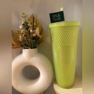 Glow in the dark 24oz studded cup